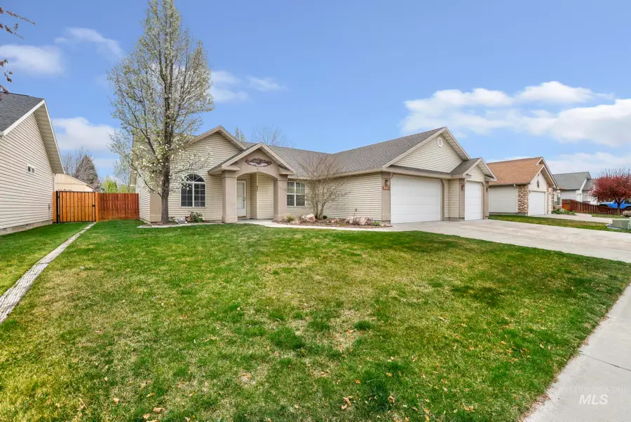 2296 Julie Ln, Twin Falls, ID 83301 - #2