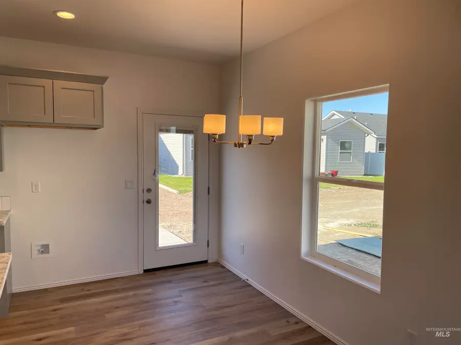 933 Roen Rd, Jerome, ID 83338 - #3