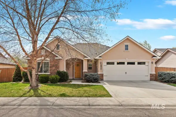 8827 W Sloan Street, Boise, ID 83714
