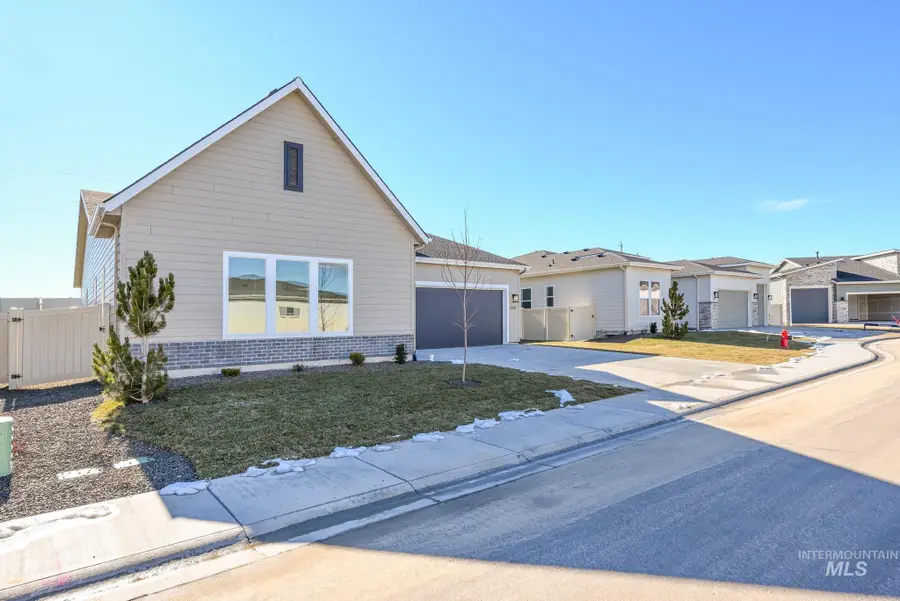 320 Orrison St, Caldwell, ID 83607 - #2