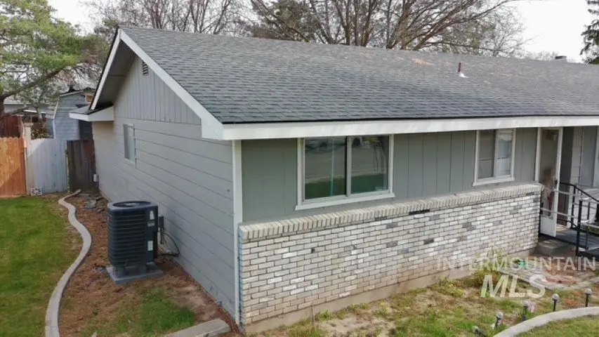 1803 Sandalwood Dr, Caldwell, ID 83605 - #3