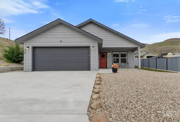 109 3rd Street Circle #B, Horseshoe Bend, ID 83629
