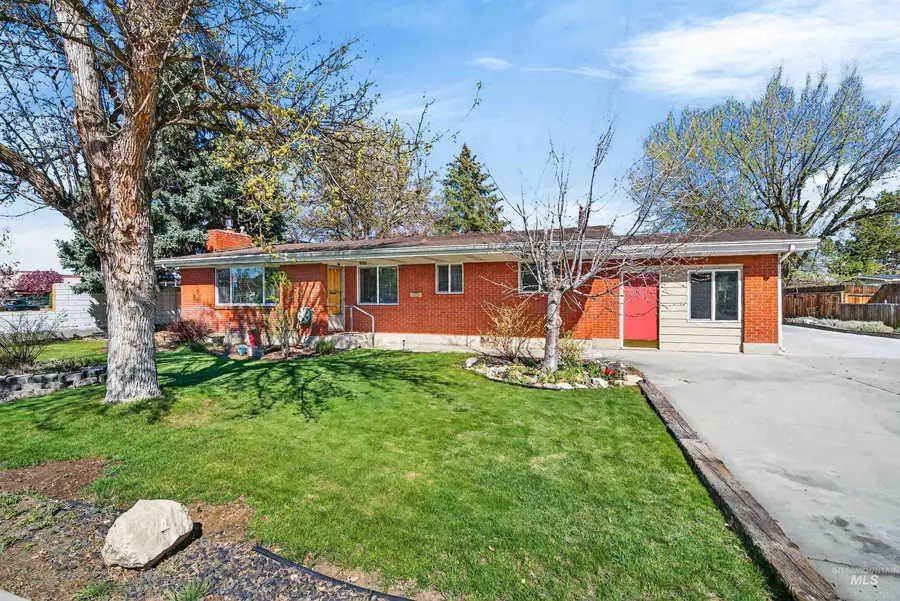 908 W Linden St, Boise, ID 83706 - #3