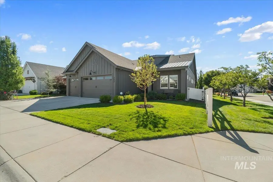 207 W Wrangler St., Meridian, ID 83646 - #2