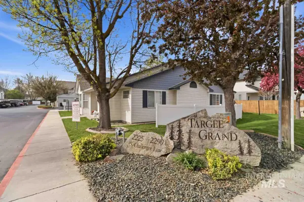 2270 S Challenger Lane #202, Boise, ID 83705