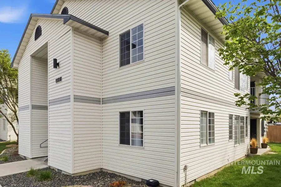 2270 S Challenger Lane #202, Boise, ID 83705 - #2