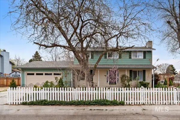 1114 NW 11th St, Meridian, ID 83642