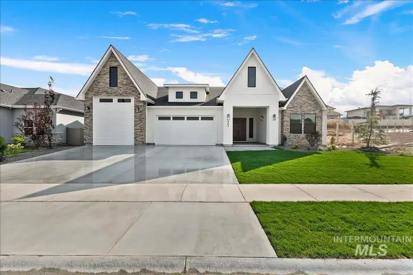 9833 S Peregrine Falcon Ave., Nampa, ID 83686