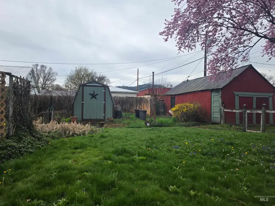 504 Idaho St, Kamiah, ID 83536 - #3