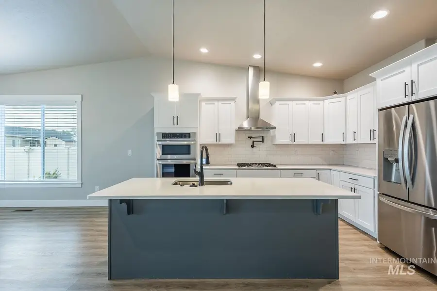 318 Red Rose St, Wilder, ID 83676 - #3