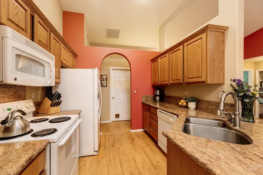 947 N Echohawk Way, Eagle, ID 83616 - #3