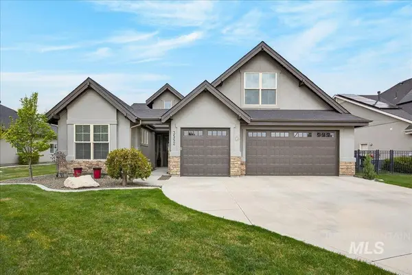 3552 W Star Hollow Dr, Meridian, ID 83646