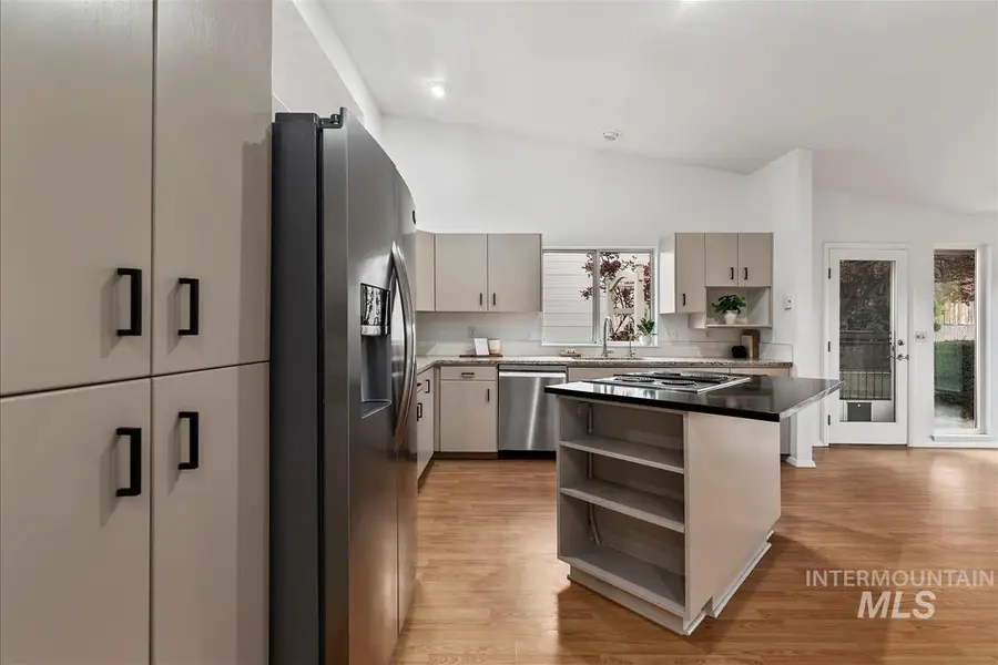 8359 W Willowdale Dr, Garden City, ID 83714 - #3