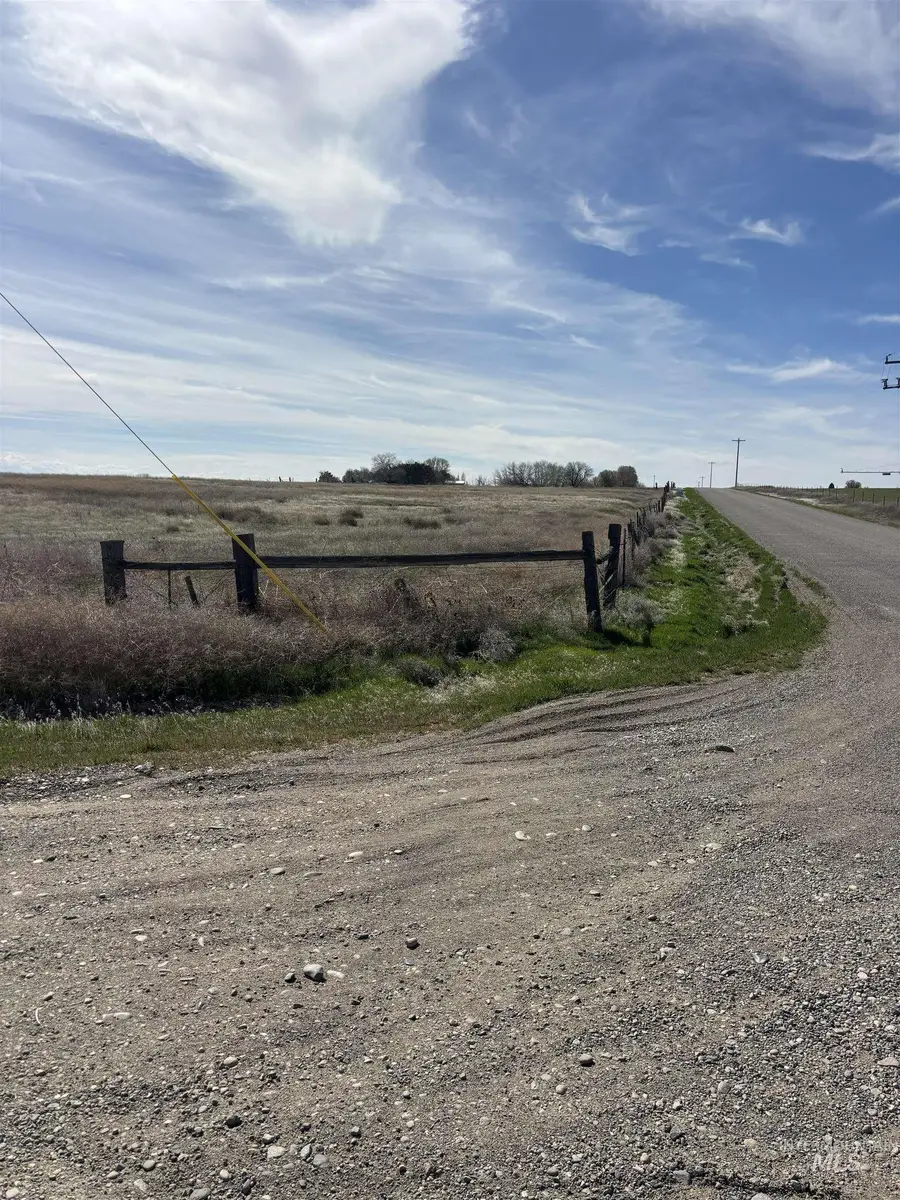 415 N 70 W, Shoshone, ID 83352 - #2