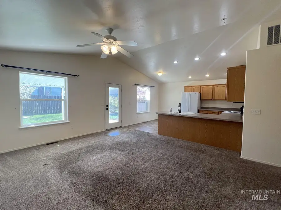 329 W Ave J, Jerome, ID 83338 - #2