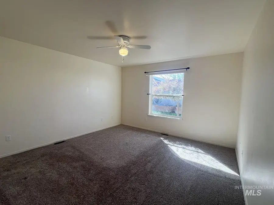 329 W Ave J, Jerome, ID 83338 - #3