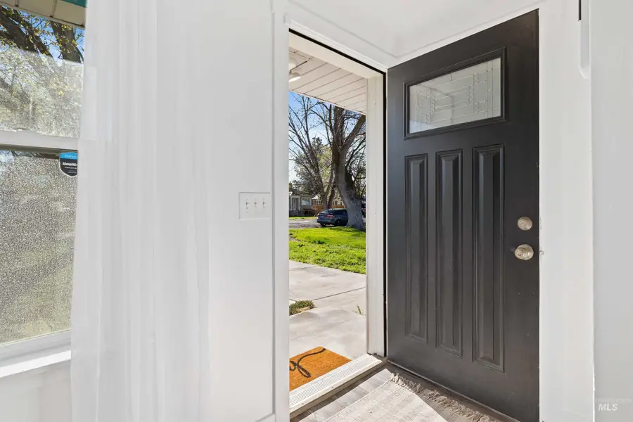 1201 California St, Gooding, ID 83330 - #2