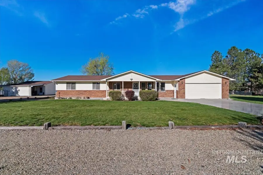 2439 Julie Ave, Emmett, ID 83617 - #2