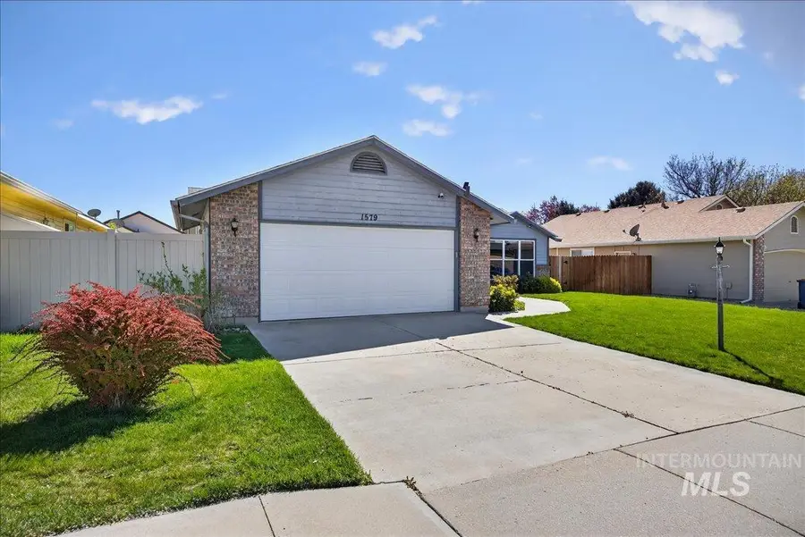 1579 E Falconrim Ct, Eagle, ID 83616 - #3