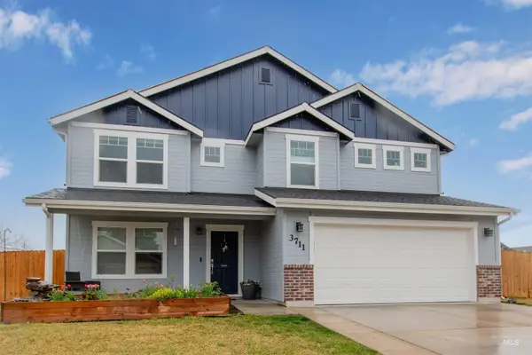 3711 E Holly Ridge Dr, Nampa, ID 83686