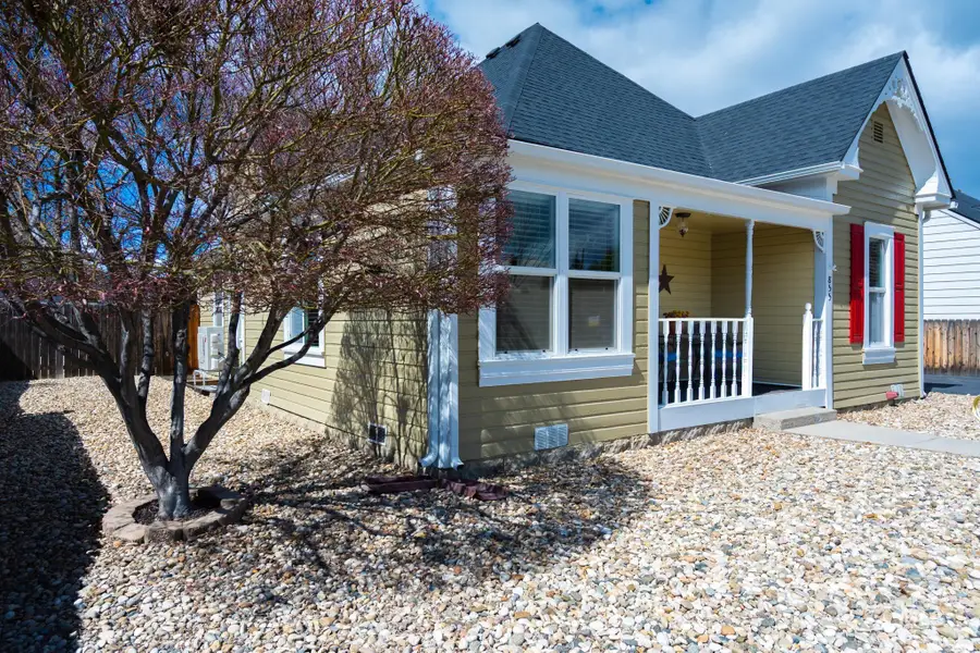 855 SW 3rd St., Ontario, OR 97914 - #3