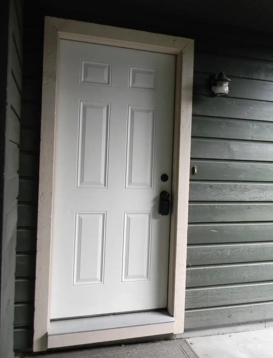 6817 W Maxwell Lane, Boise, ID 83704 - #3