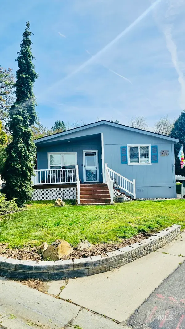700 Fairview #75, Meridian, ID 83642