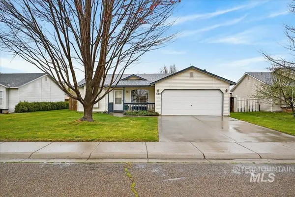820 Valley, Middleton, ID 83644
