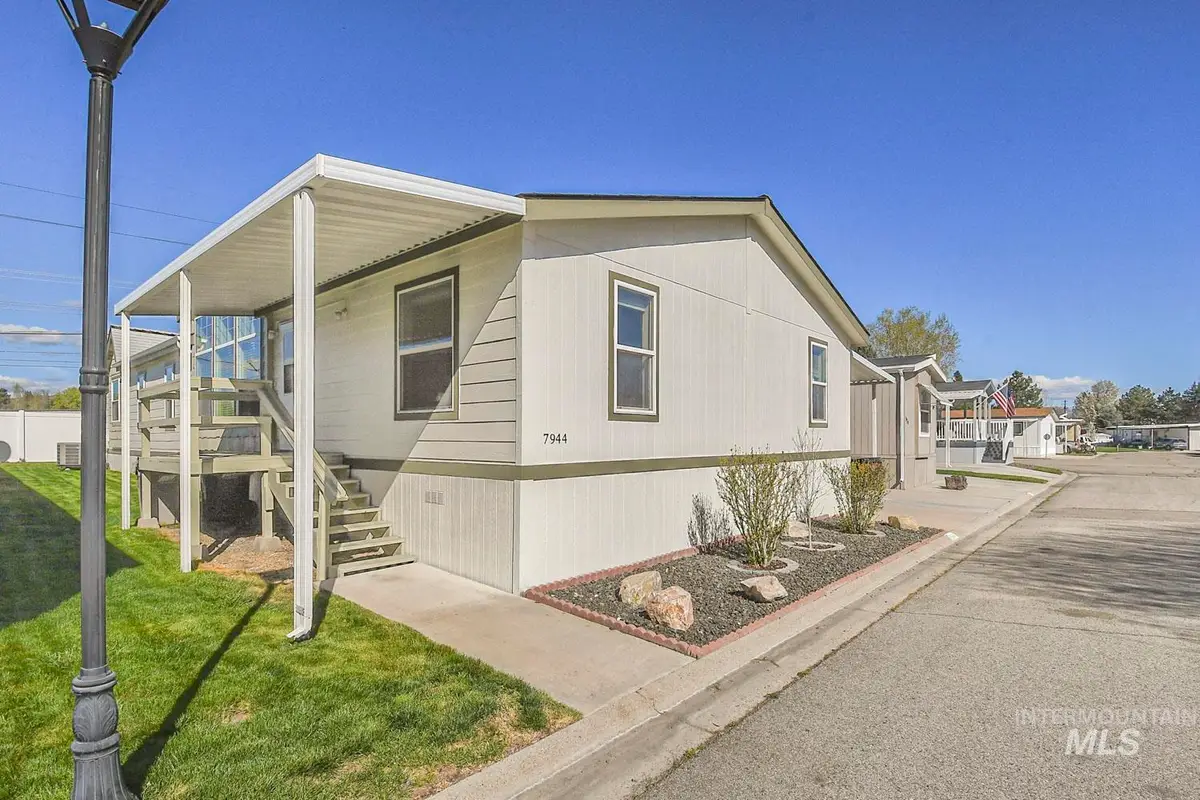 7944 W Manassas Ln, Garden City, ID 83714 - #1