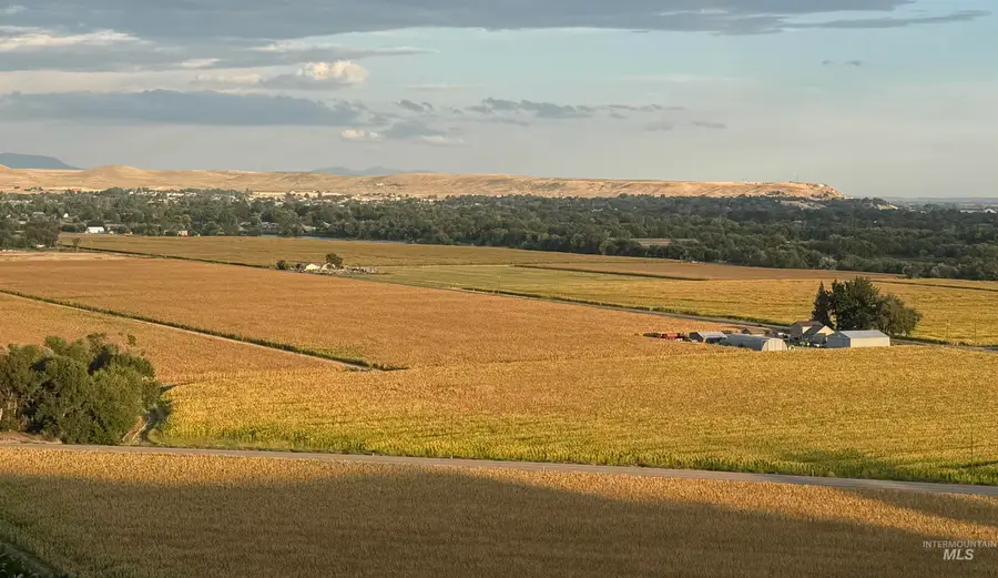 319 Snowmoody Way, Ontario, OR 97914 - #3