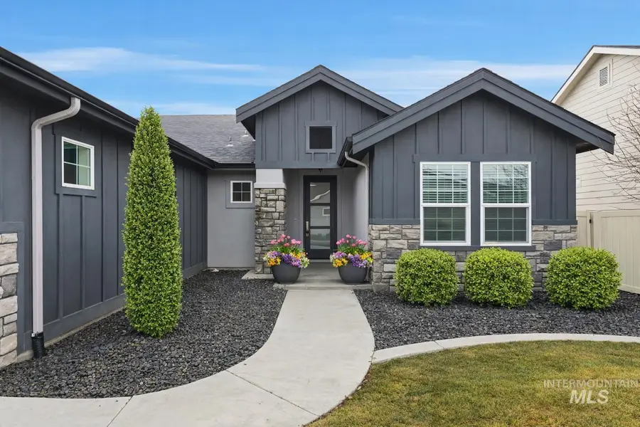 2229 E Grayson St, Meridian, ID 83642 - #2