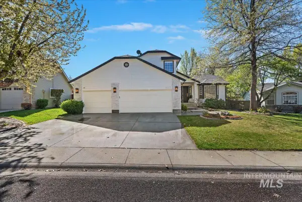 1917 E Shalimar Dr, Eagle, ID 83616