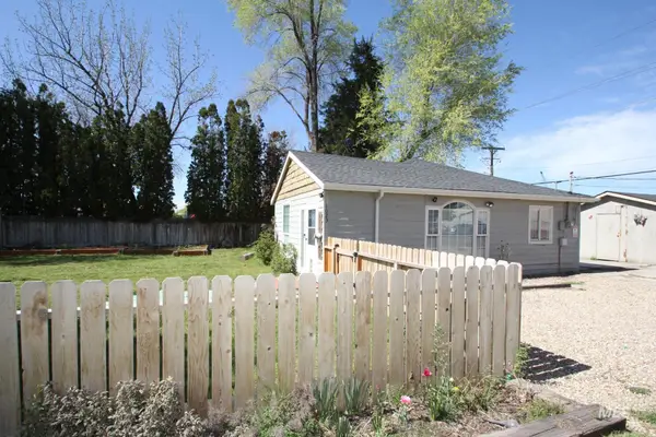1023 E Elgin St, Caldwell, ID 83605