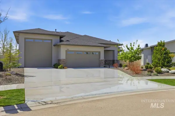 503 N Creekwater Ave, Eagle, ID 83616