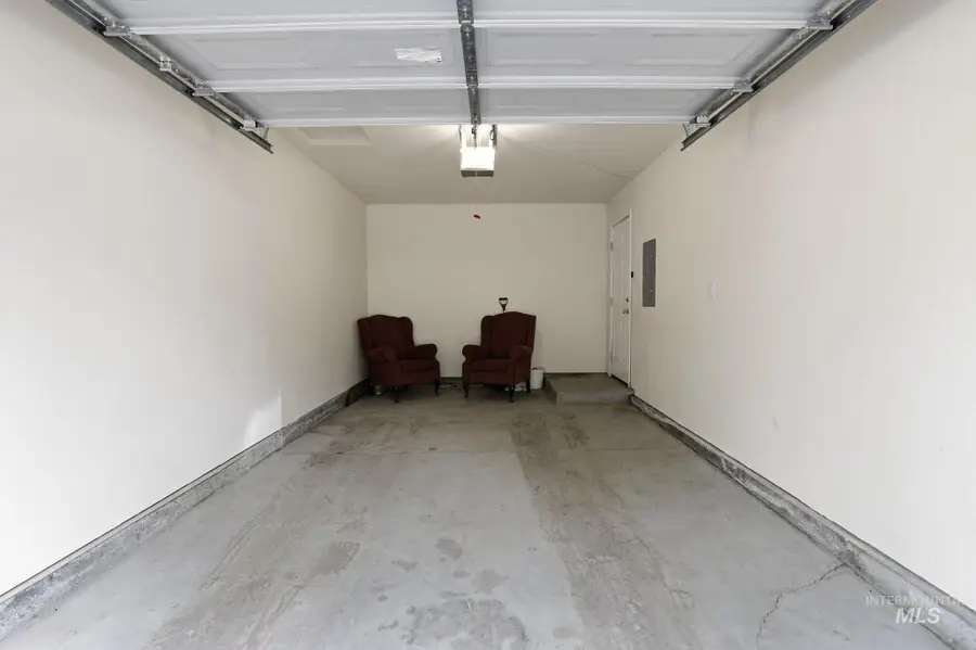 35 Sunrise Dr, Garden Valley, ID 83622 - #2