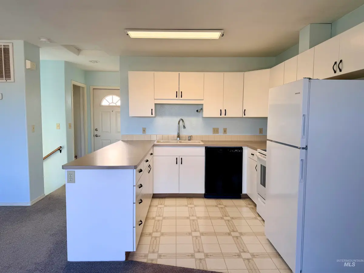 607 Park Street, Lewiston, ID 83501 - #1