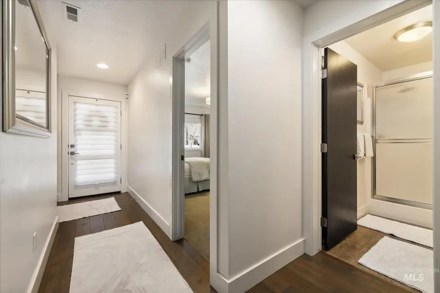 3693 E Parkcenter Blvd, Boise, ID 83716 - #3