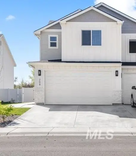 208 NE 3rd, Fruitland, ID 83619