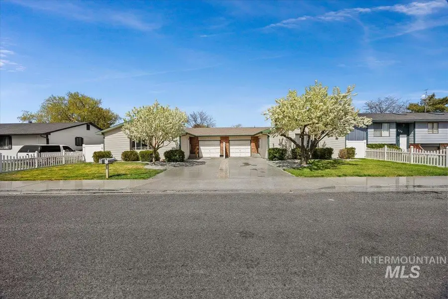 324/328 Ridgeway Dr., Twin Falls, ID 83301 - #2
