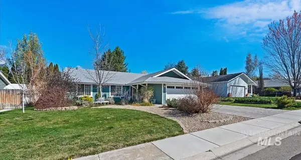 206 N Northview Dr, Eagle, ID 83616