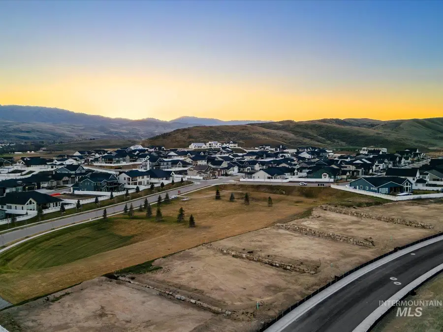 13682 N Farmstead Way, Boise, ID 83714 - #2