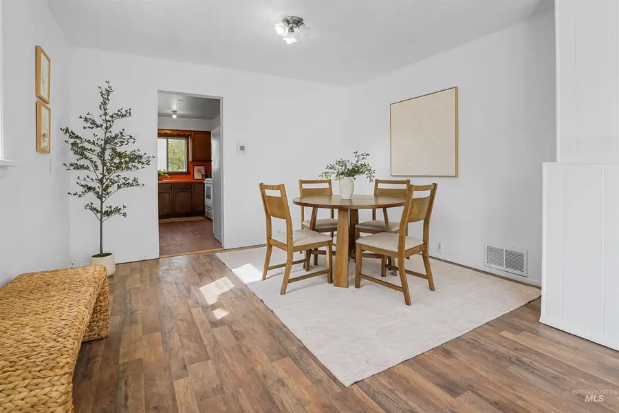 1213 E 8th Ave, Twin Falls, ID 83301 - #3