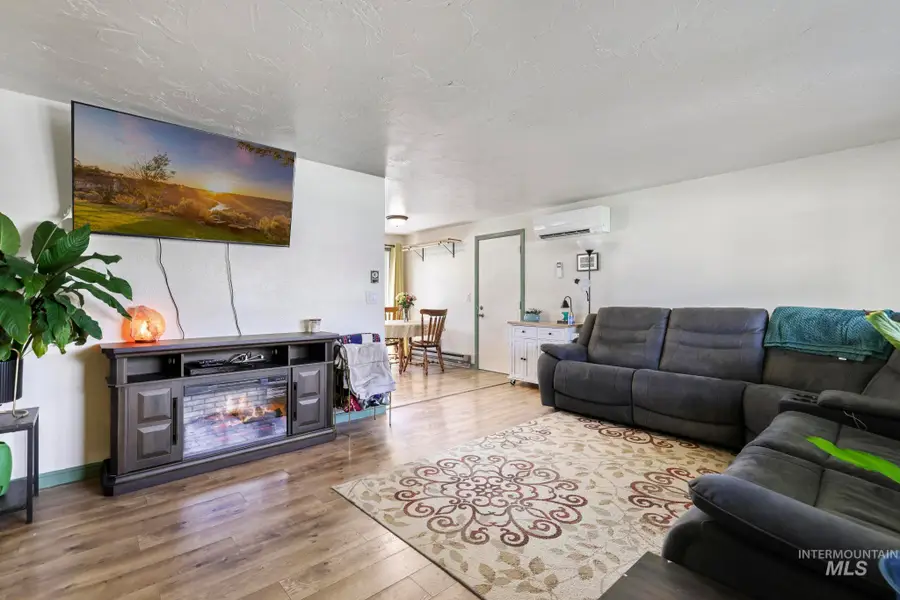 433 Ridgeway Dr, Twin Falls, ID 83301 - #3