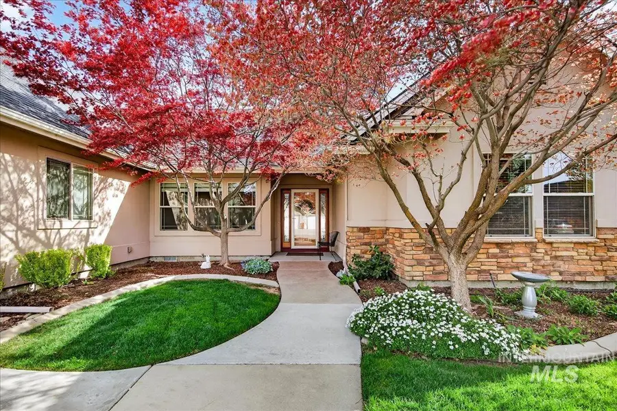 2305 E Chimere Dr, Meridian, ID 83646 - #2