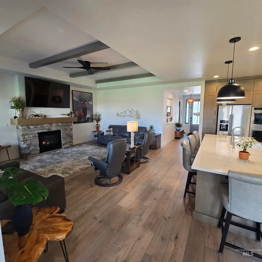 2120 E Thea Dr, Kuna, ID 83634 - #3