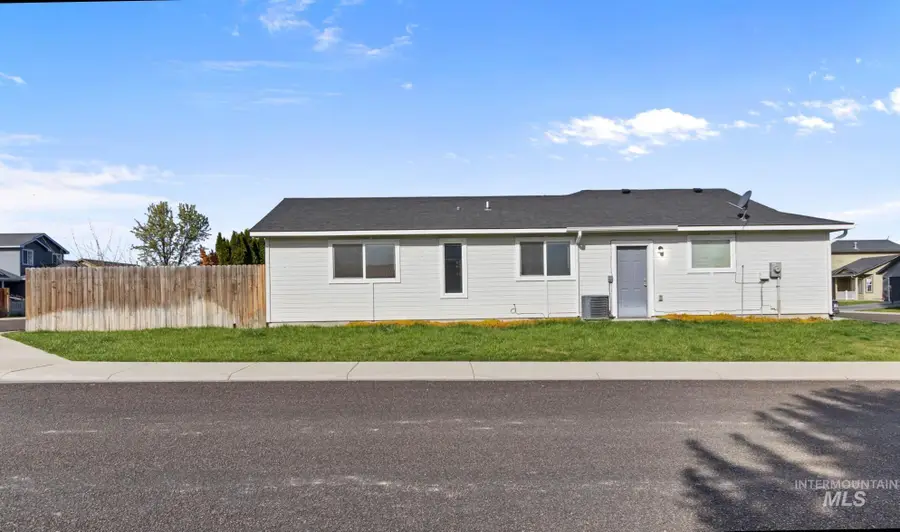 4822 Charme St, Caldwell, ID 83607 - #2