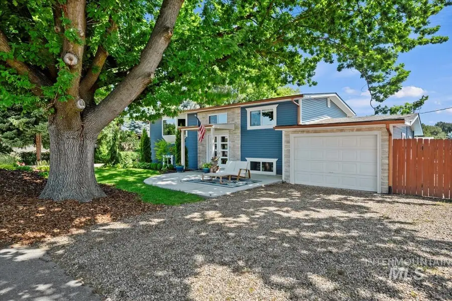 632 N Edgewood Ln, Eagle, ID 83616 - #3