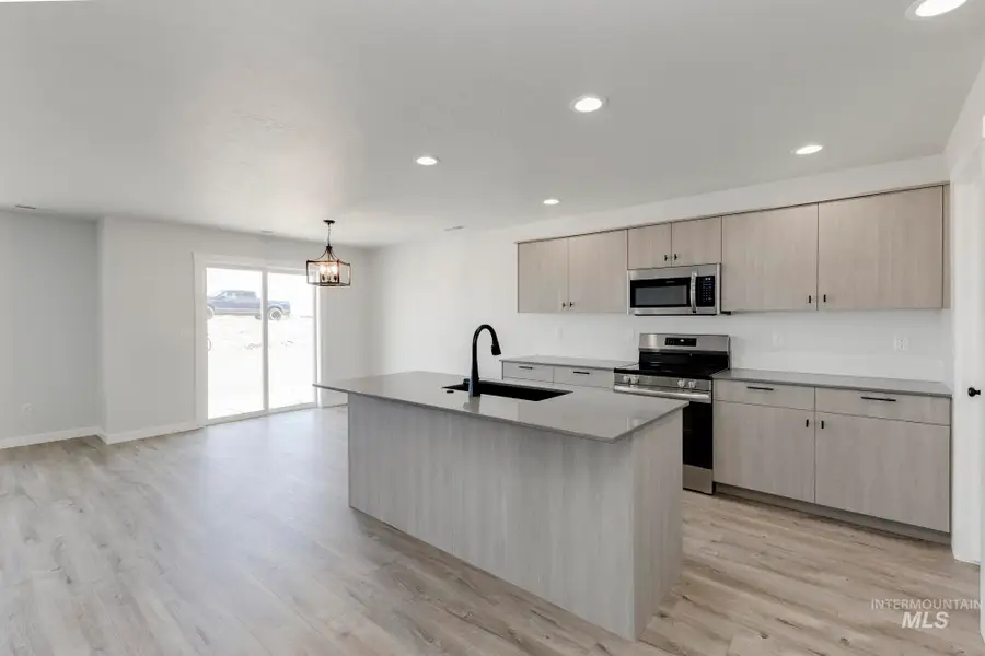 6671 W Plateau Creek Dr, Meridian, ID 83646 - #3