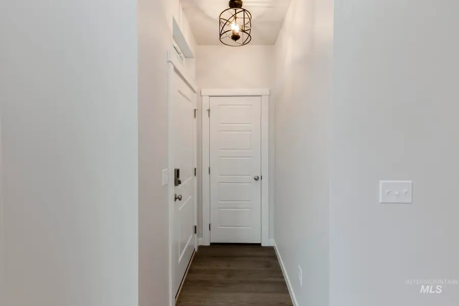 4290 N Camp Creek Ave, Meridian, ID 83646 - #2