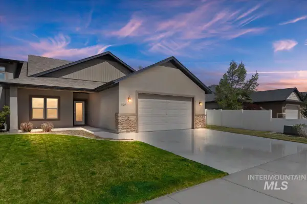 2629 Whispering Pine Dr, Twin Falls, ID 83301